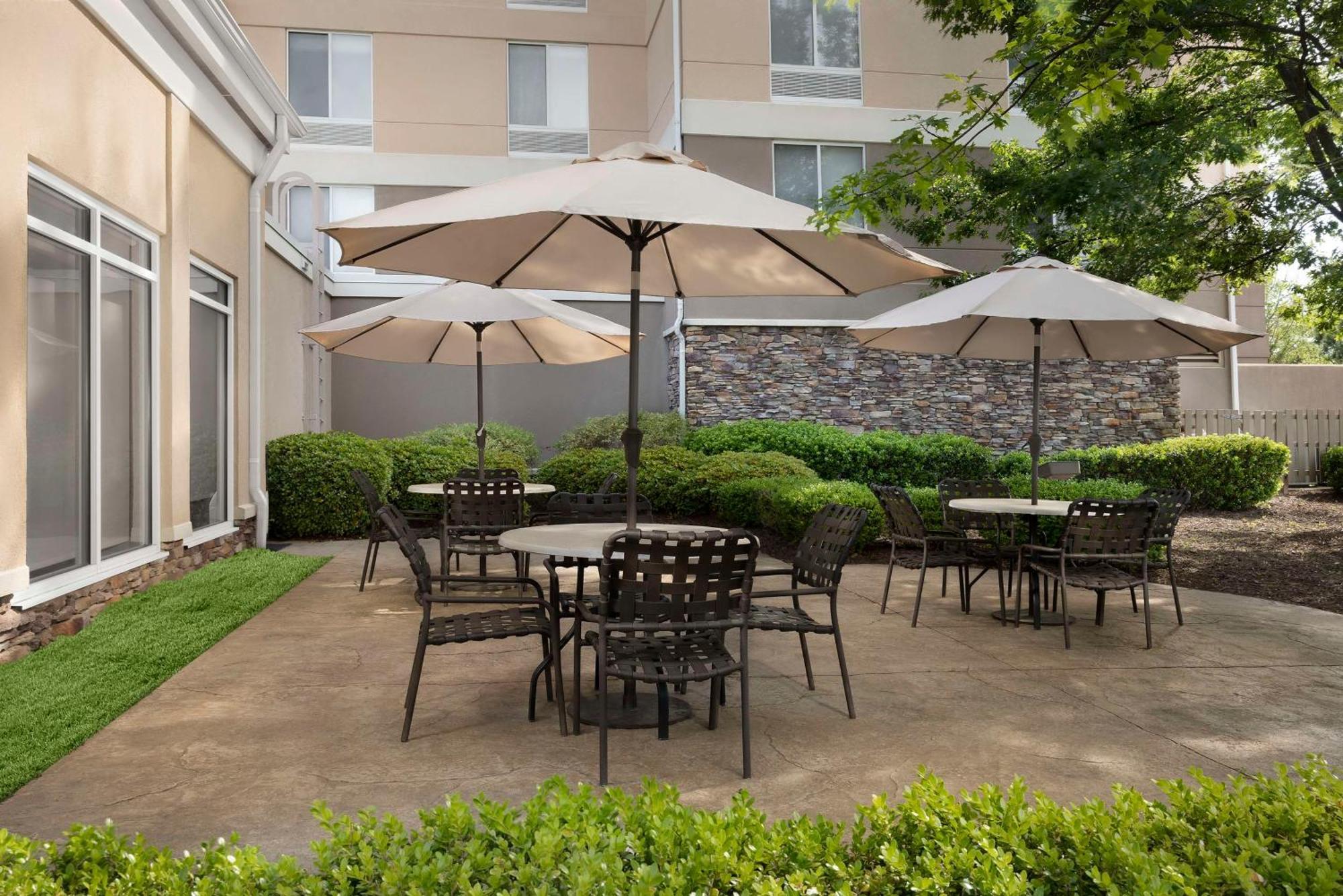 Hilton Garden Inn Raleigh Capital Blvd I-540 Luaran gambar