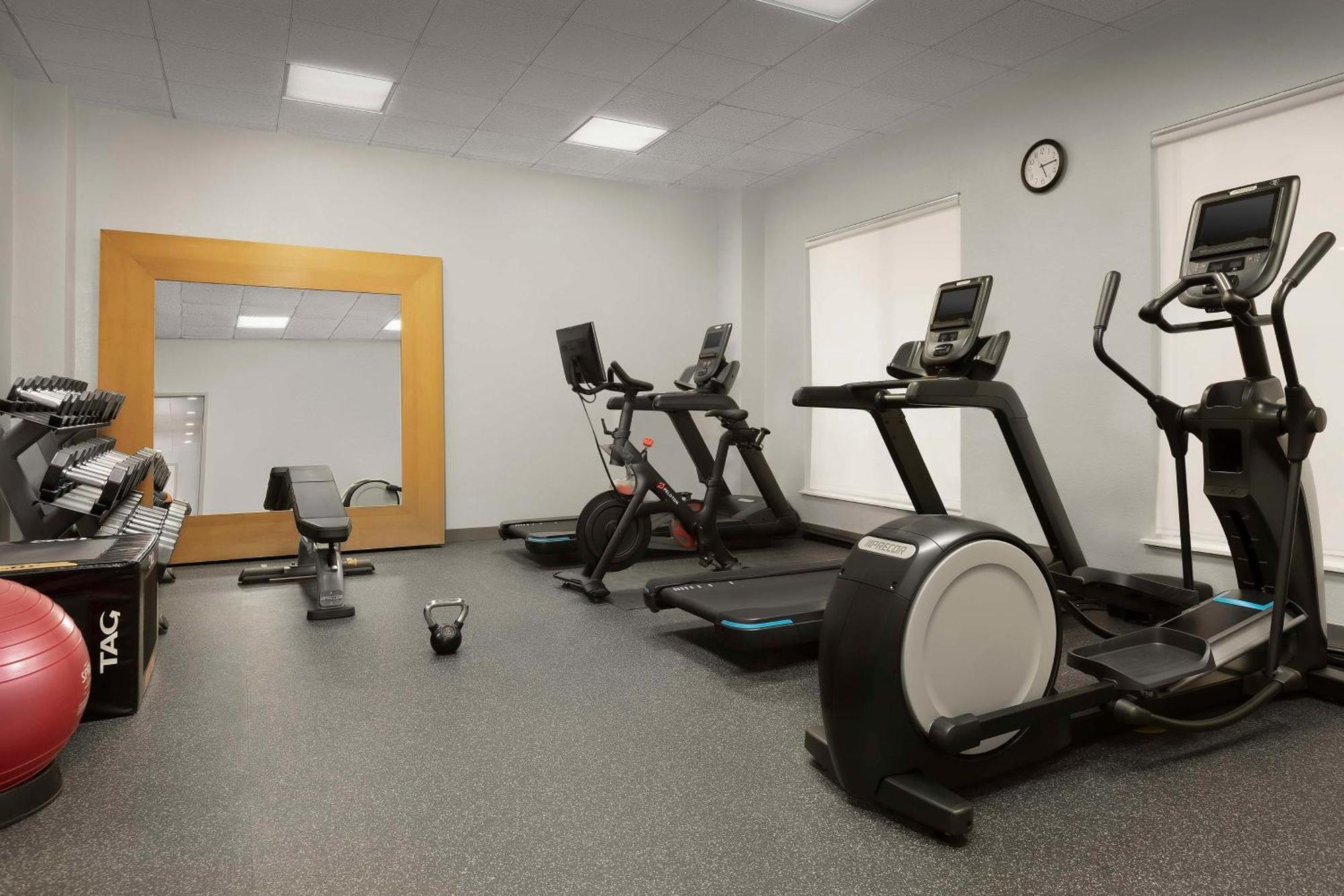 Hilton Garden Inn Raleigh Capital Blvd I-540 Luaran gambar