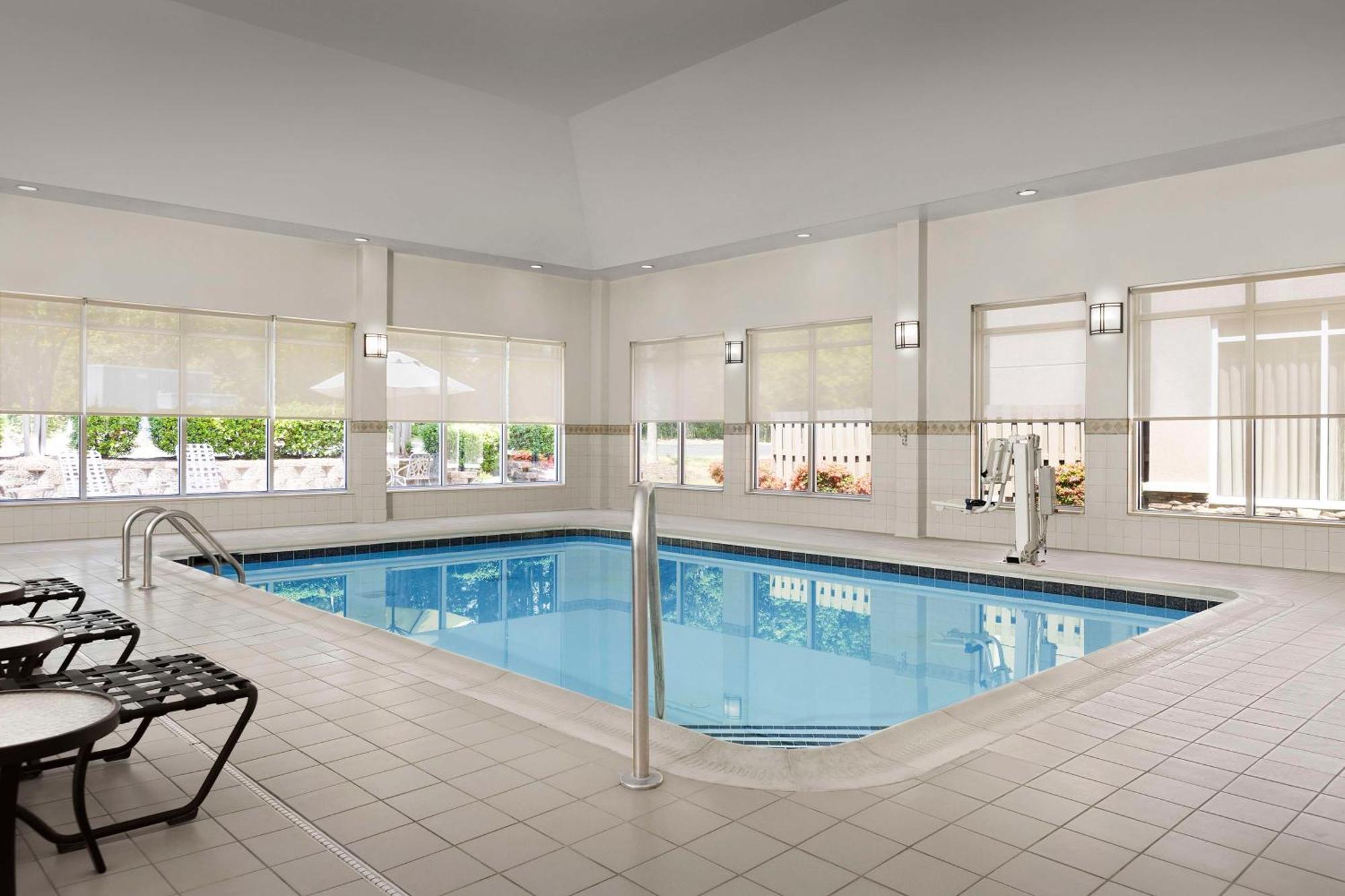 Hilton Garden Inn Raleigh Capital Blvd I-540 Luaran gambar