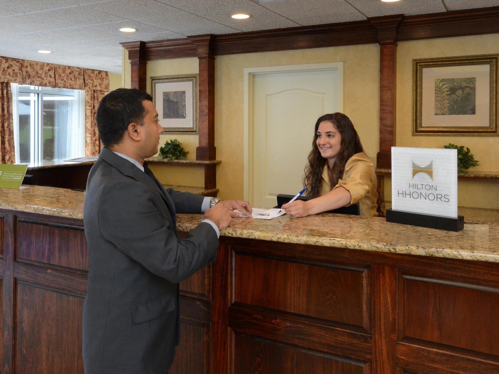 Hilton Garden Inn Raleigh Capital Blvd I-540 Luaran gambar