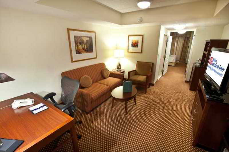 Hilton Garden Inn Raleigh Capital Blvd I-540 Bilik gambar